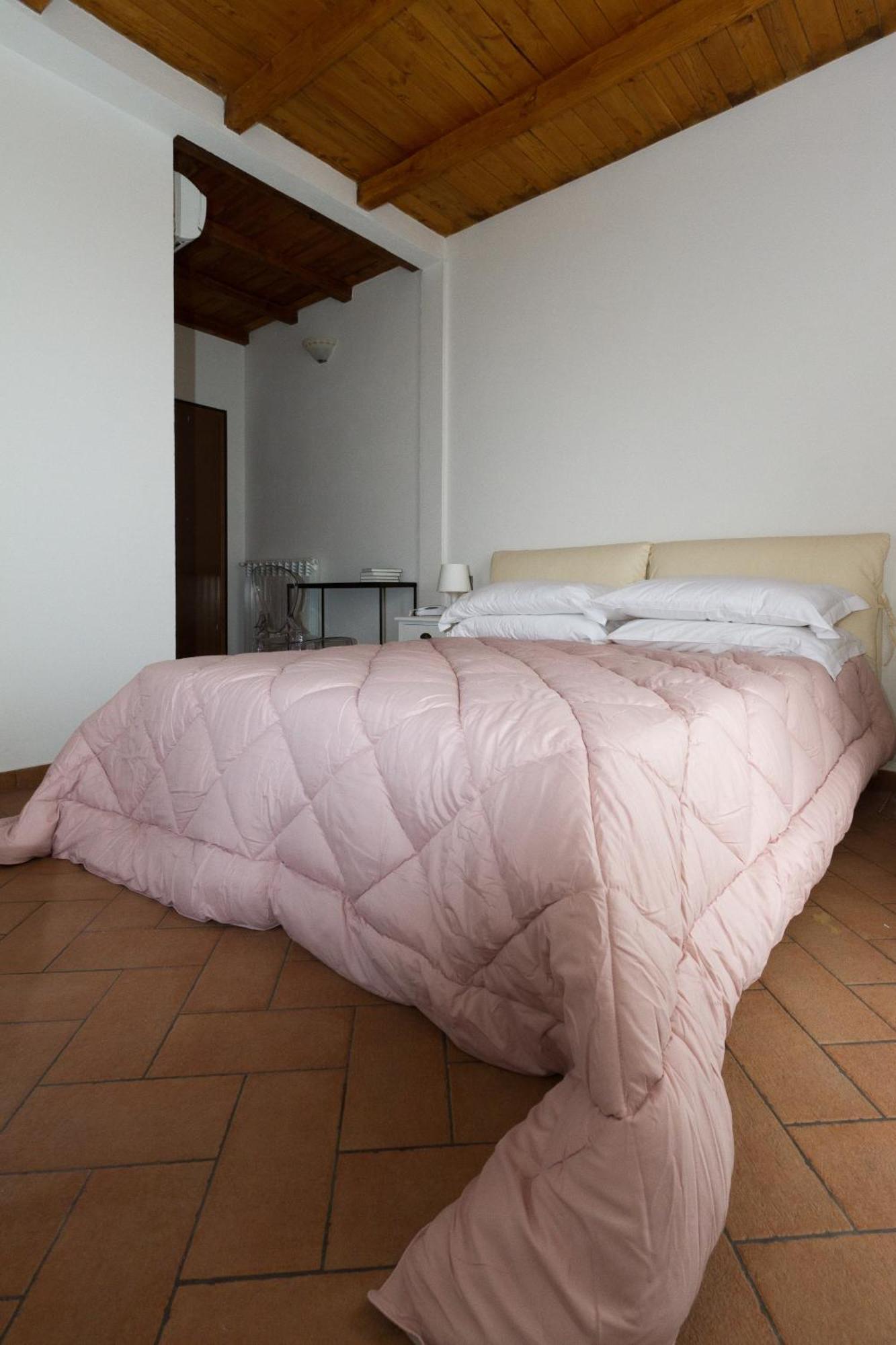 Il Casale Del Giglio Bed & Breakfast Santo Stefano di Magra Bagian luar foto