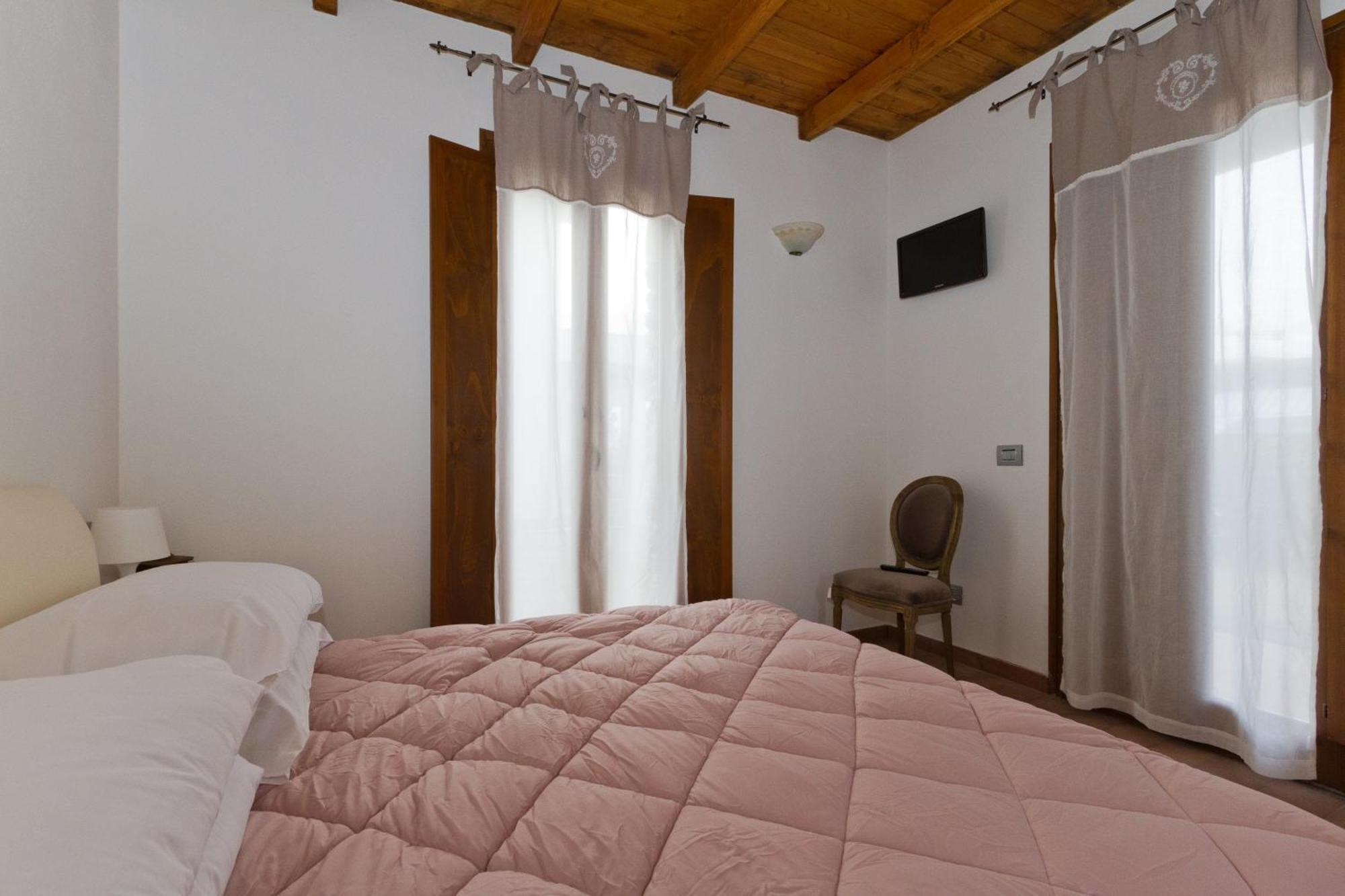 Il Casale Del Giglio Bed & Breakfast Santo Stefano di Magra Bagian luar foto