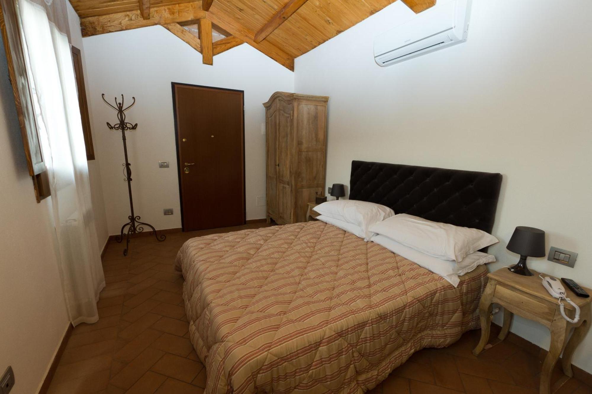 Il Casale Del Giglio Bed & Breakfast Santo Stefano di Magra Bagian luar foto