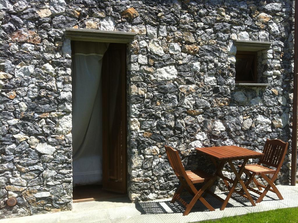 Il Casale Del Giglio Bed & Breakfast Santo Stefano di Magra Bagian luar foto
